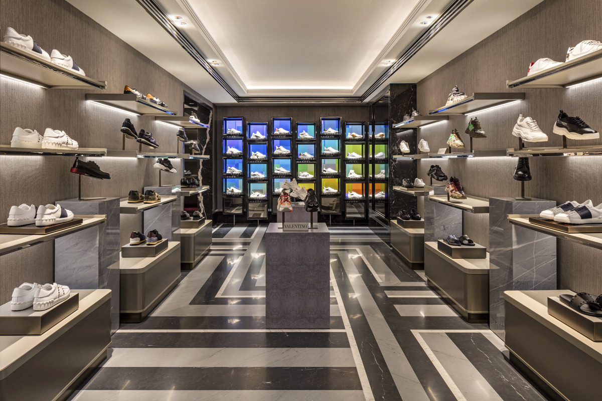 Louis Vuitton Menswear Boutique At Harrods
