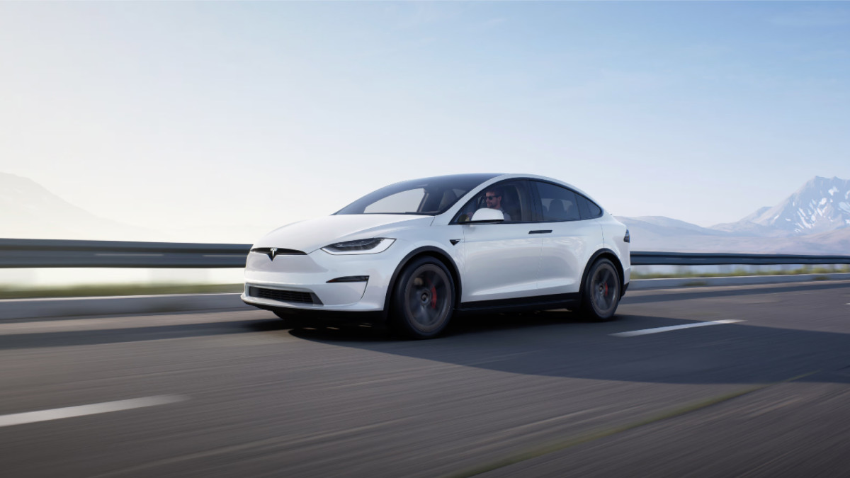 'Hackers' Show How to Steal a Tesla Model X in Minutes