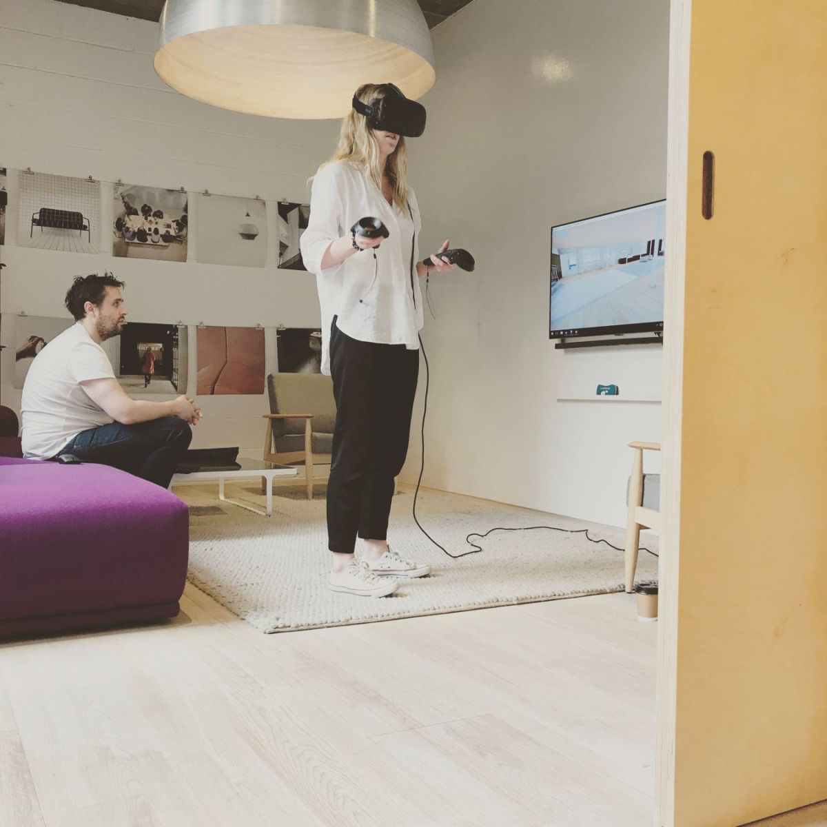 VR