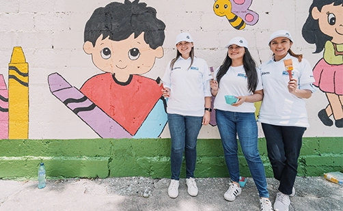 Voluntarios Bam se unen para pintar sonrisas y transformar espacios