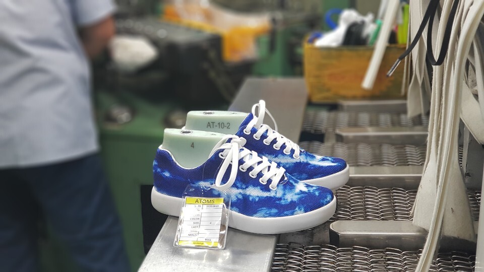 The Making of the Tie-Dye Blue Model 000
