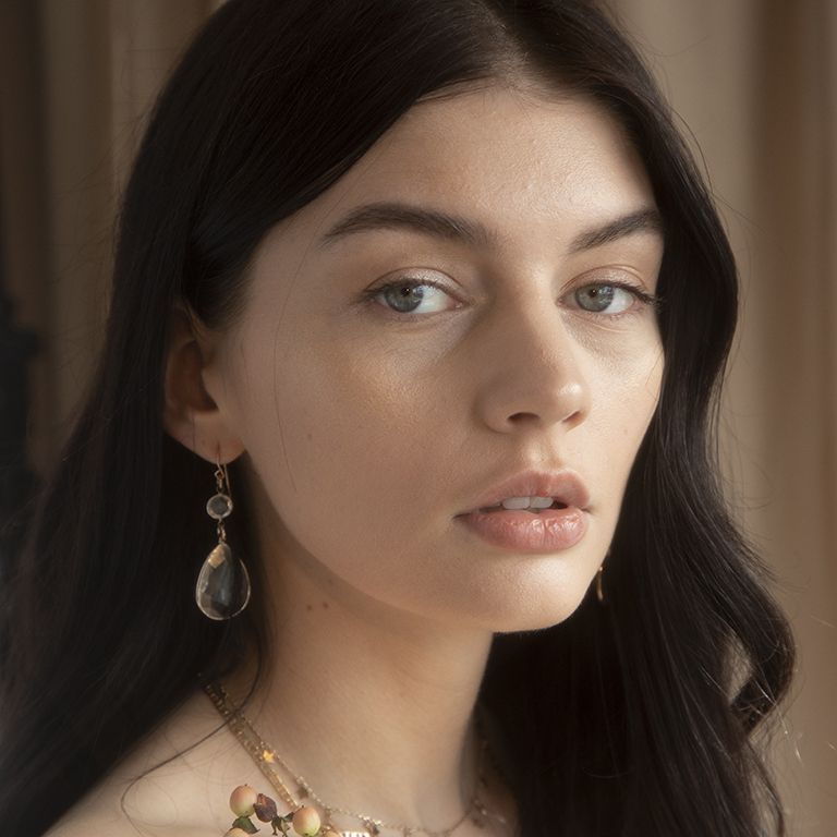 How to Apply Illuminator: Highlighter vs. Illuminator, Products, & More