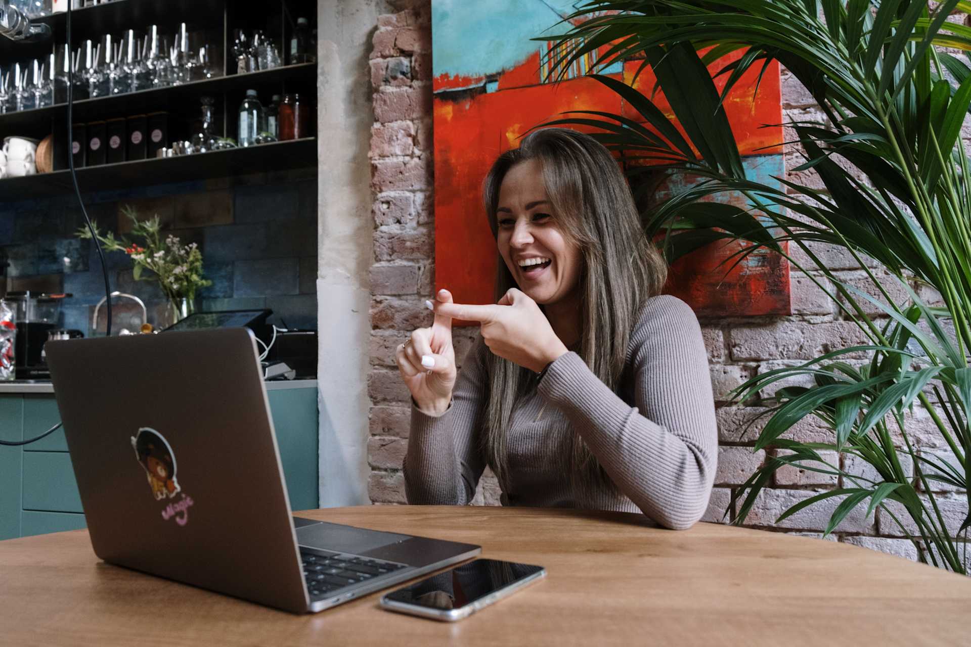 Ppl Video Calling Everything You Need to Know About Peer-to-Peer Video Conferencing | Whereby