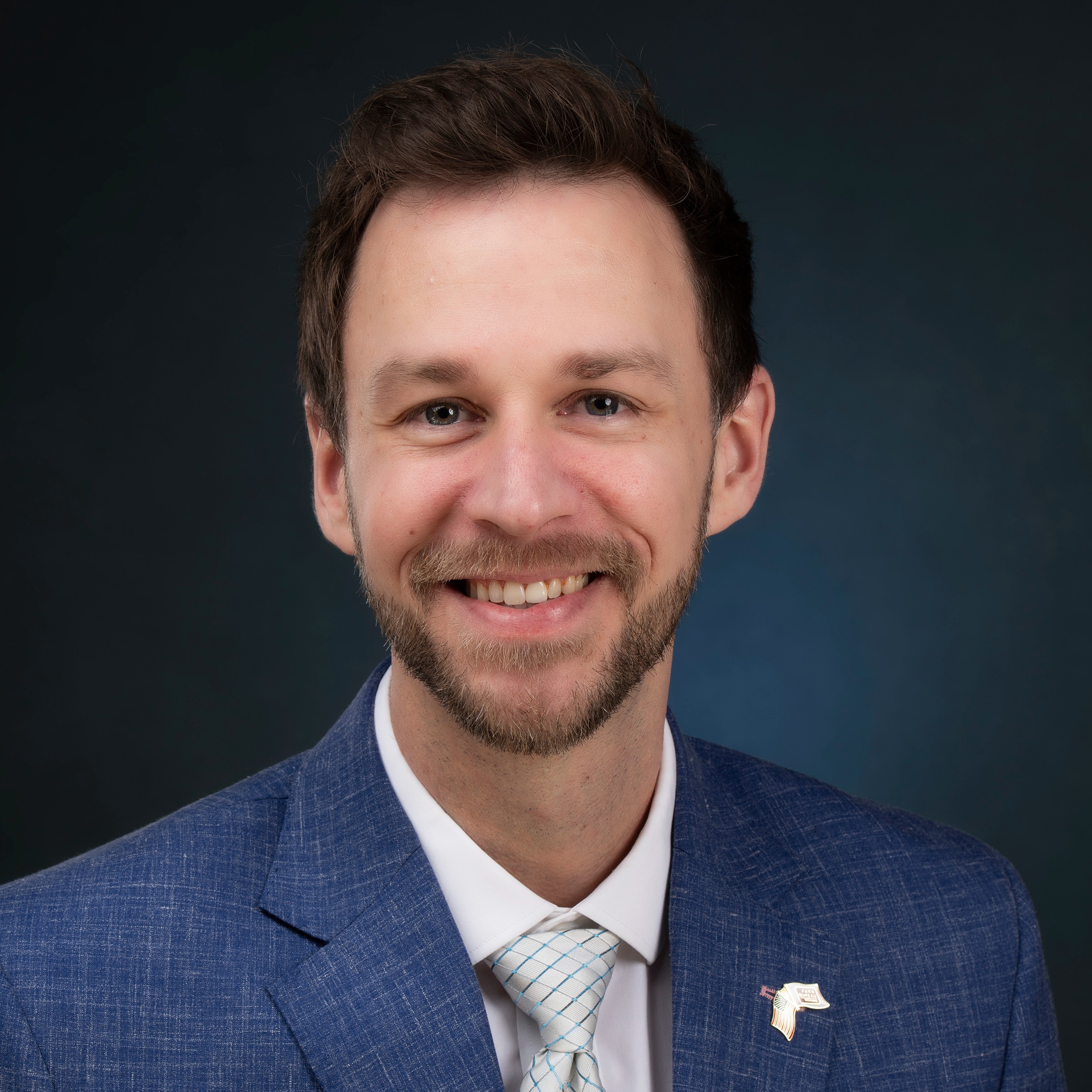 Alex Dale 520024290 original WEB