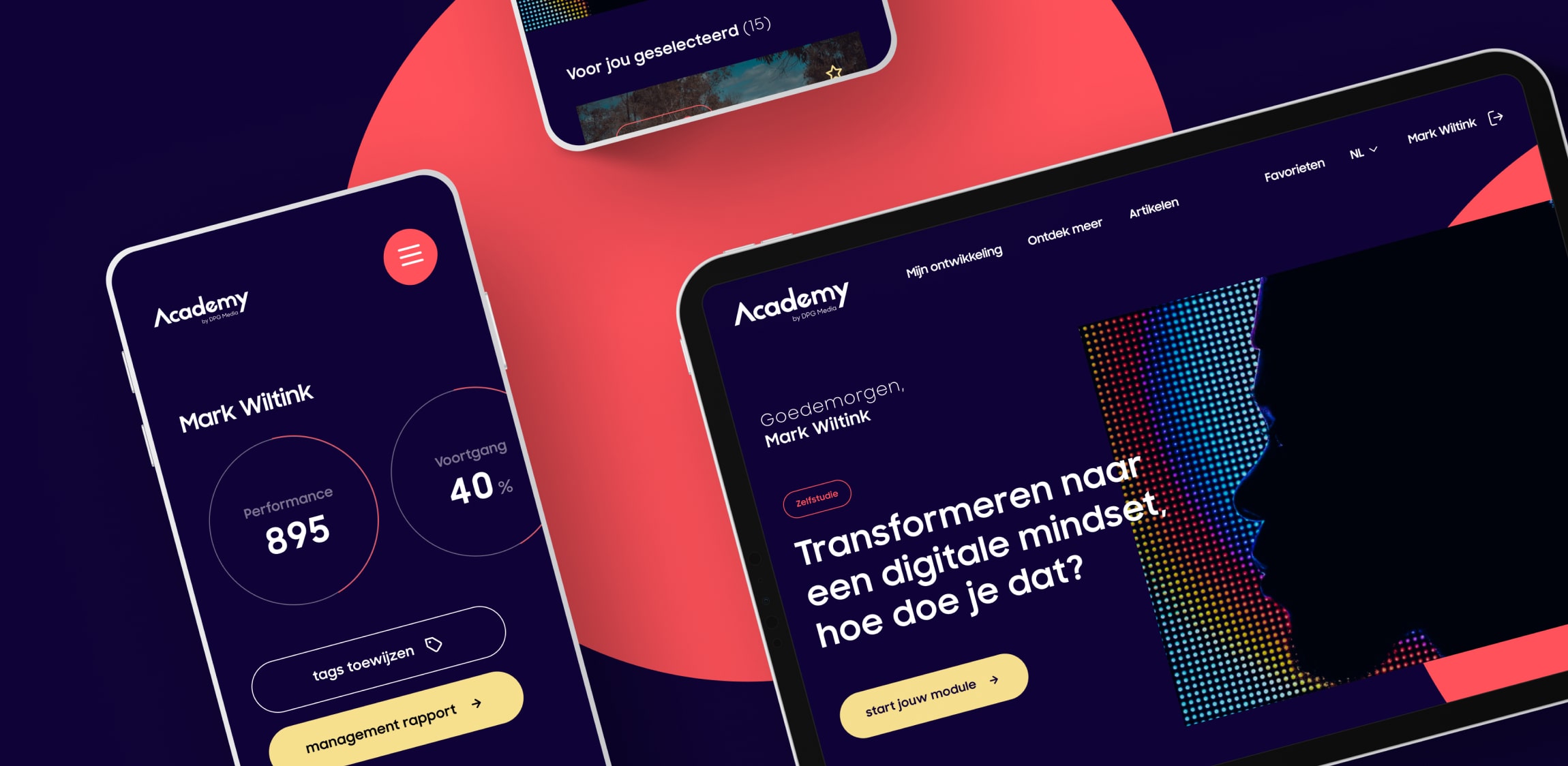 Een paar pagina's van DPG Academy getoond op verschillende mobiele apparaten. 