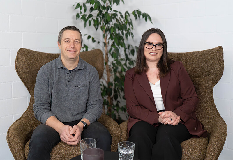 CREABETON fragt Michael Maurer und Kuksjana Bajraktaraj