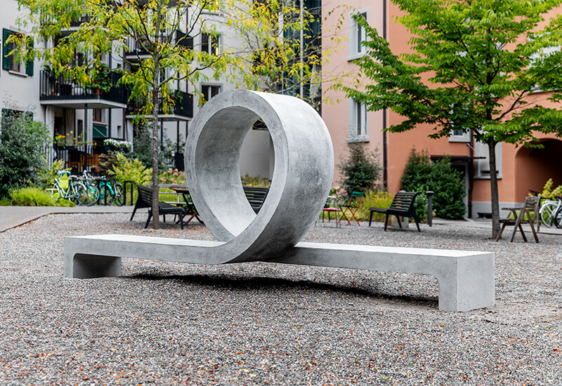 Looping Bank Sonderanfertigung