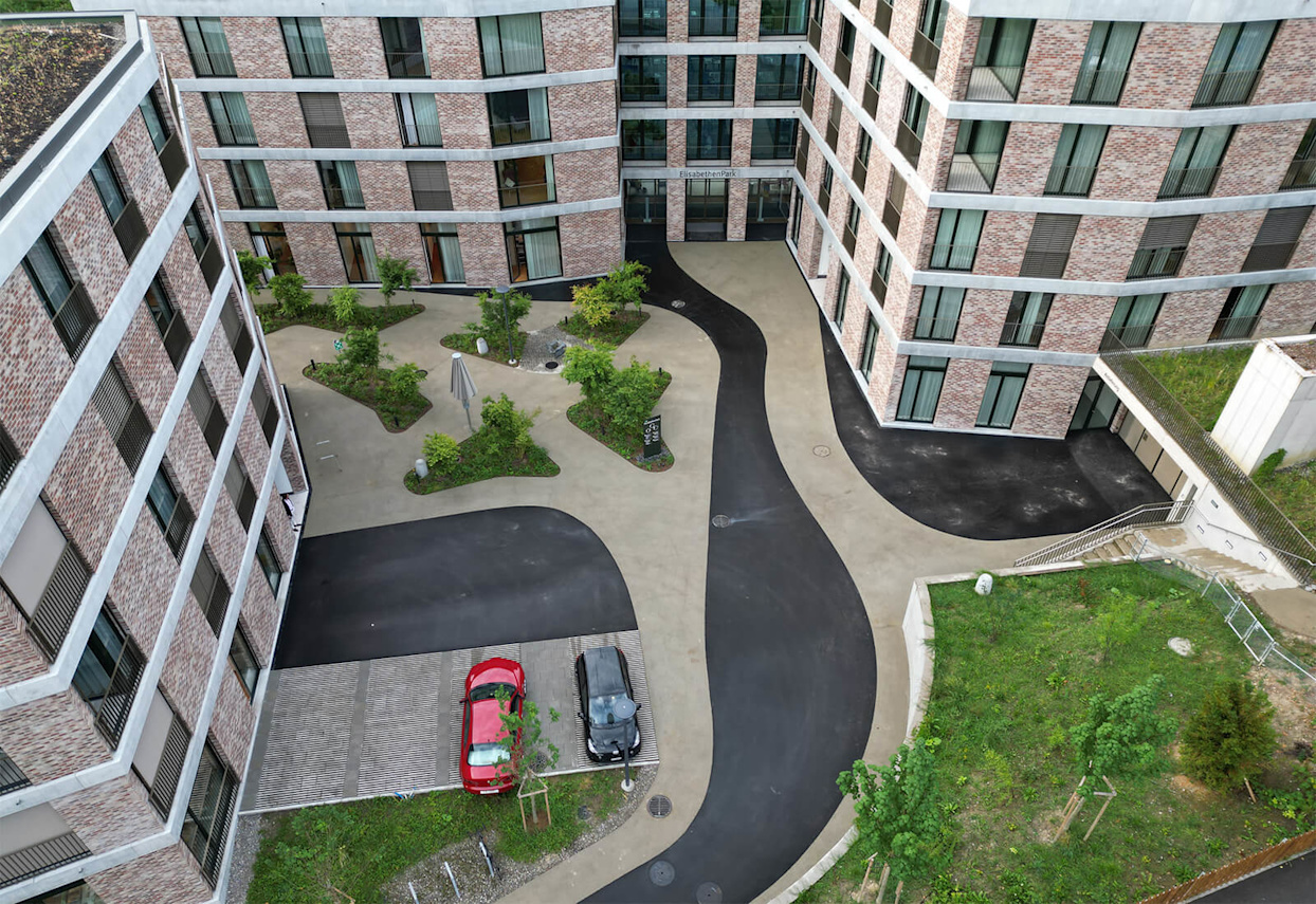 MÜLLER-STEINAG ELEMENT AG a fabriqué et livré des éléments de façade ainsi que des éléments de socle et de parapet pour l’ElisabethenPark.