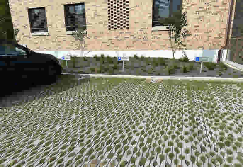 Parkplätze mit SENTONI Rasengittersteine