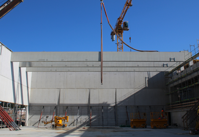 Einbau der Betonelemente