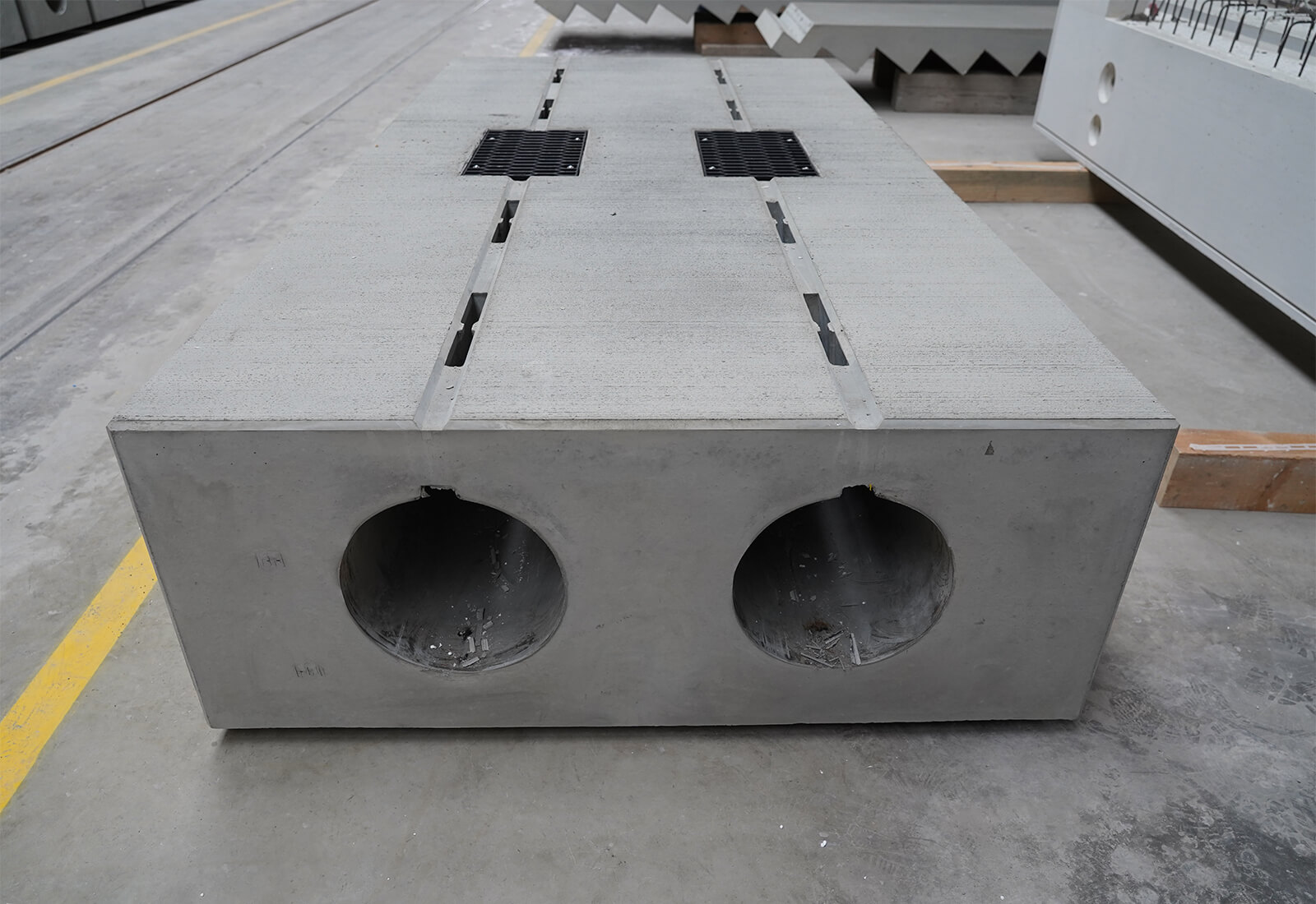 Außenrinnenablauf Mit Rost - Edelstahl Entwässerungsset Für Garten & Hof