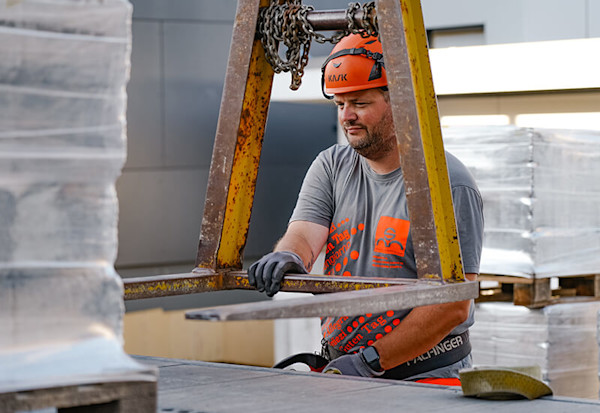 Der Transport von Beton ist mehr als nur der Transport von A nach B. Wir waren einen Tag lang mit dabei.