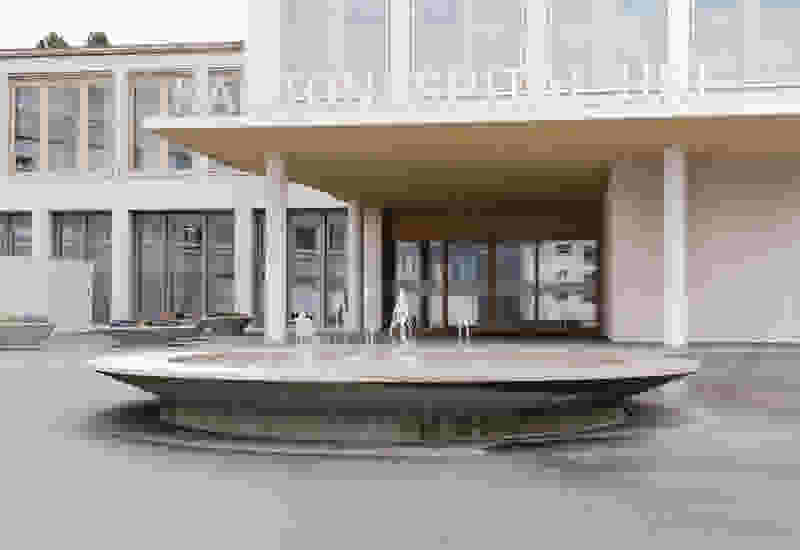 Une fontaine en béton pour l'hôpital cantonal d'Uri