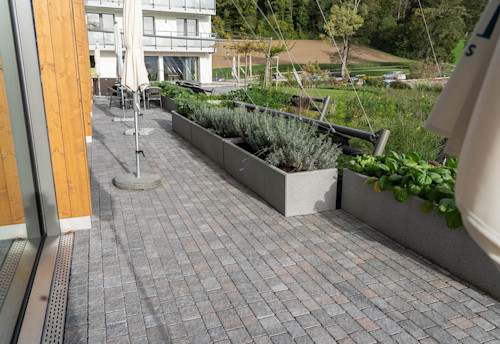 FRIEDA®-Wildpflastersteine für das Restaurant Eichberg