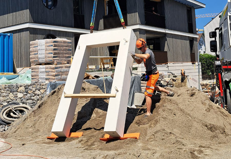 Vorfabrizierte Fassadenelemente aus Beton