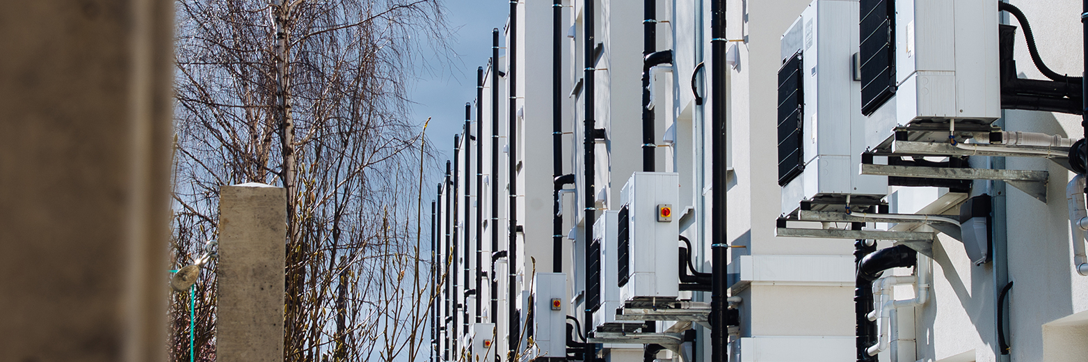 Building with heat pumps 2