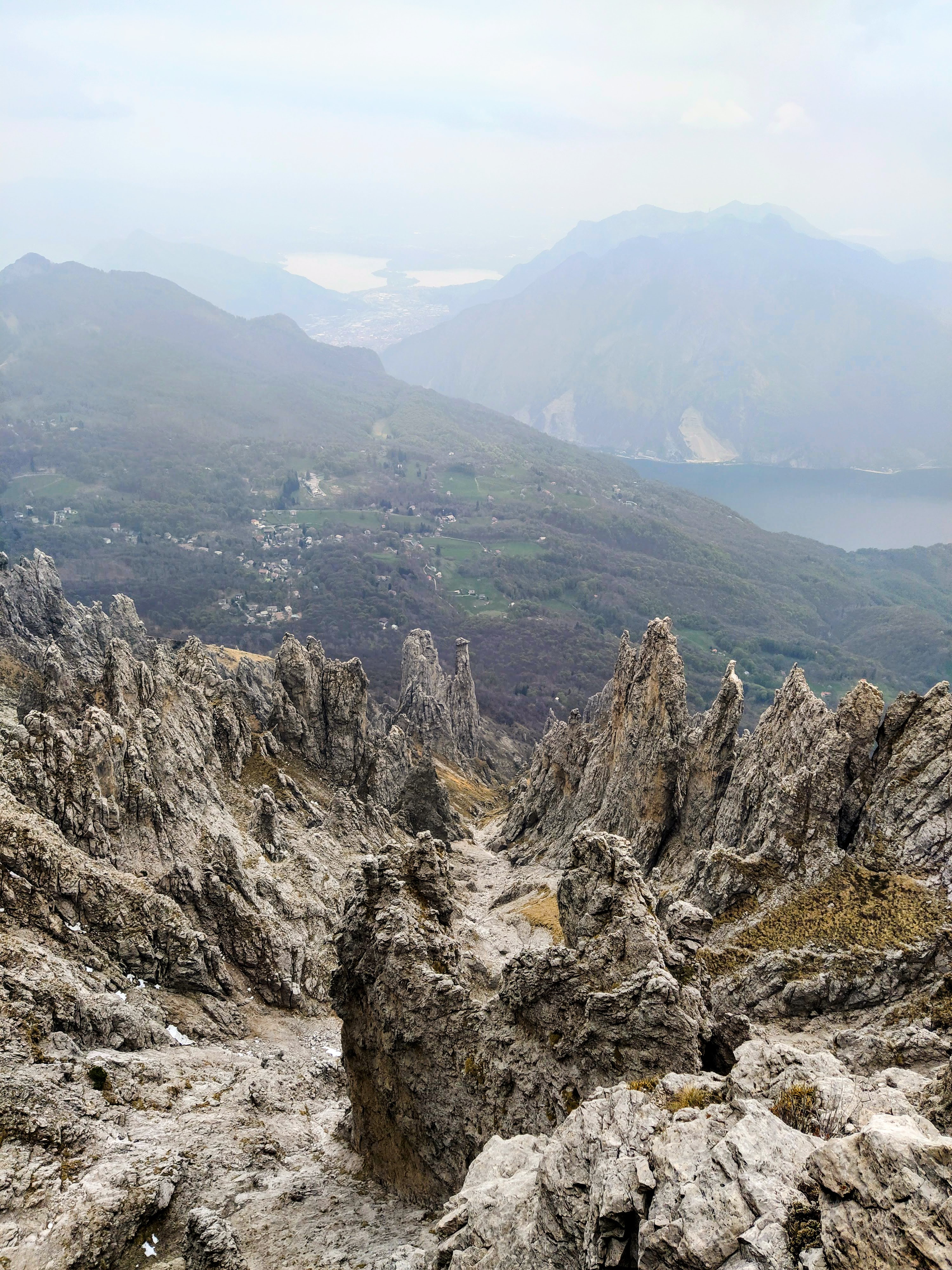 Cresta Segantini sulla Grigna meridionale