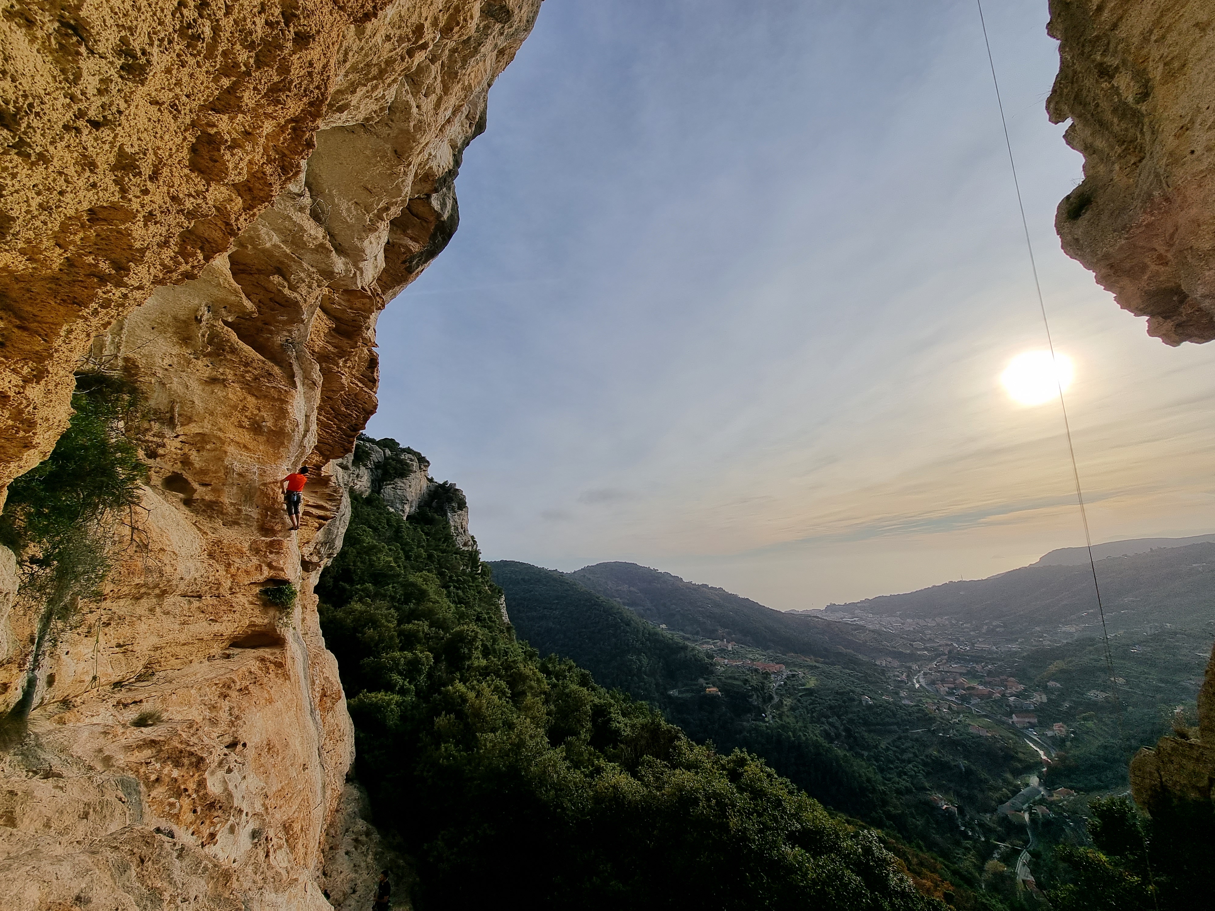 Arrampicata in falesia a Finale Ligure
