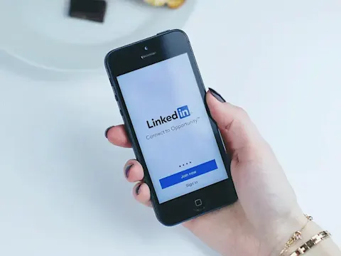linkedin-stories-guide.png