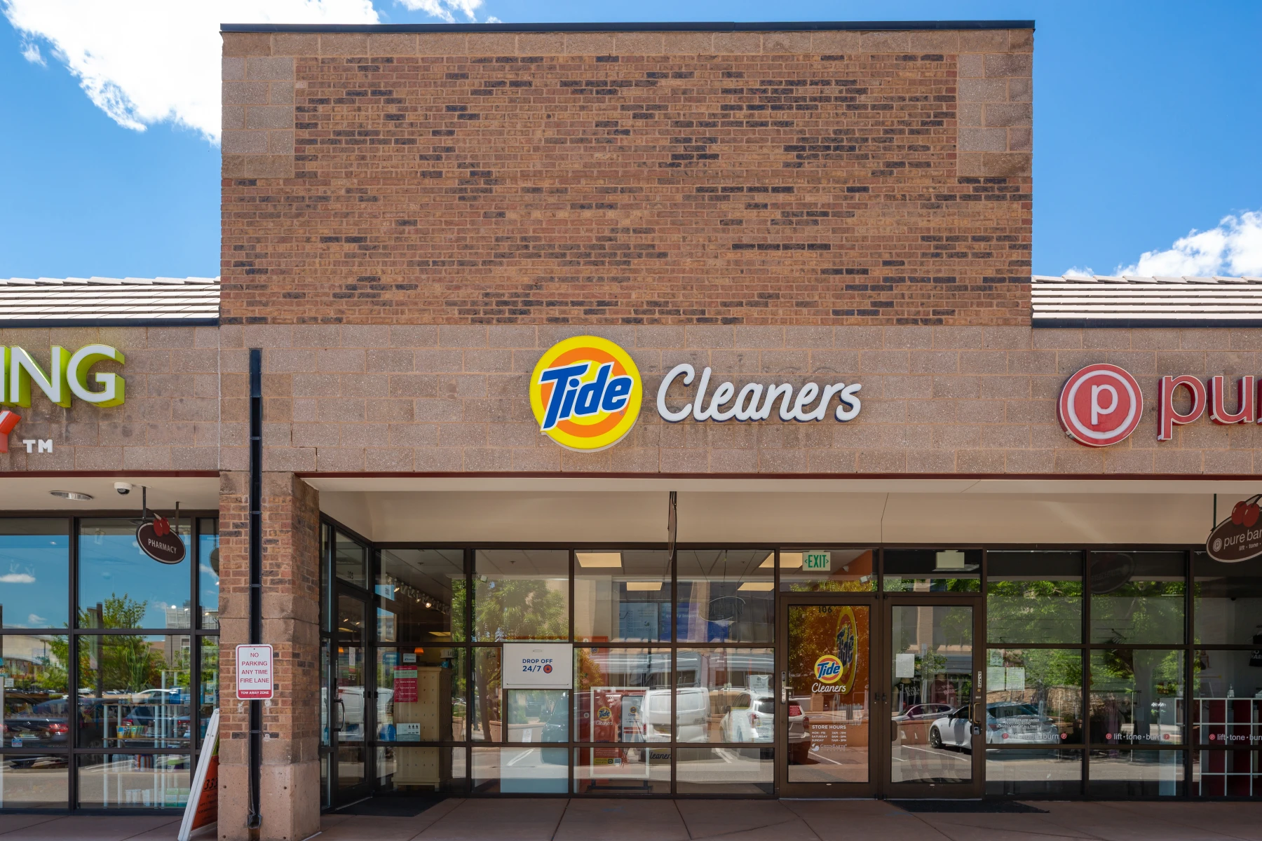 The front of Tide Cleaners Denver Cherry Creek