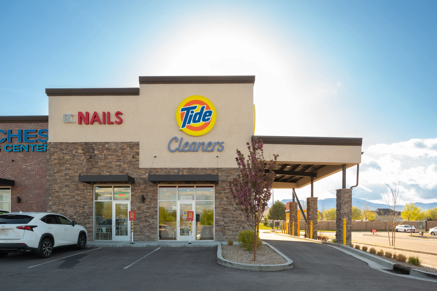 The front of Tide Cleaners Herriman