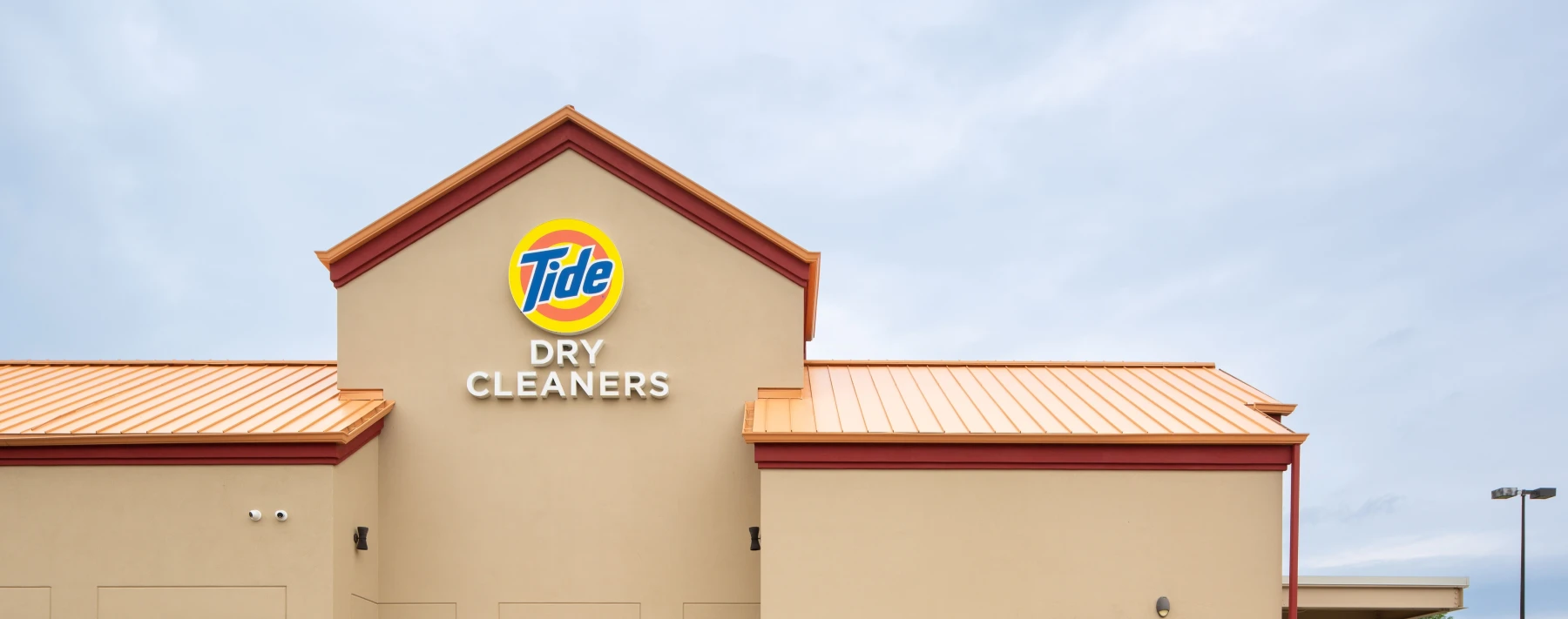 The front of Tide Cleaners Buffalo Grove