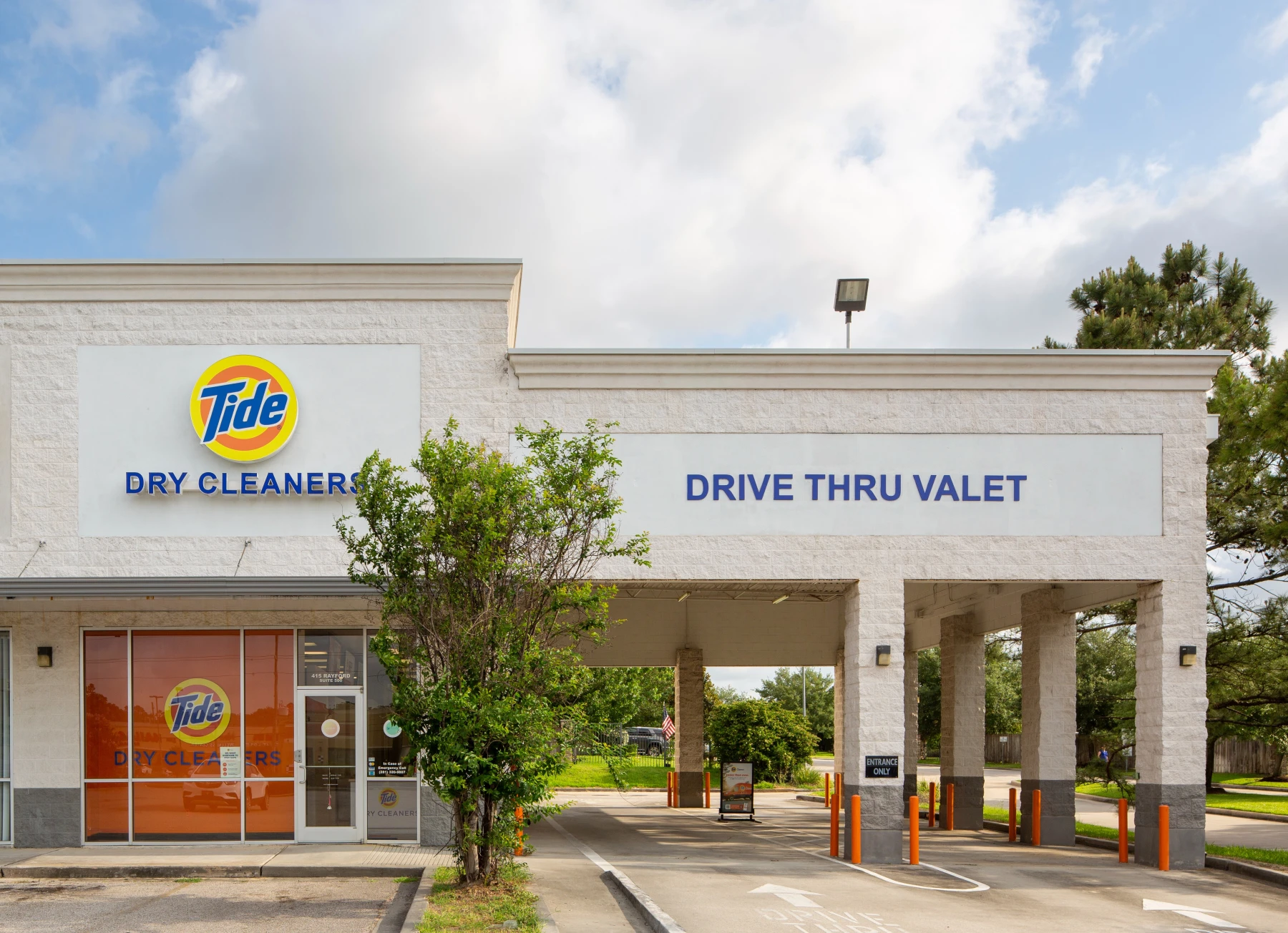 The front of Tide Cleaners Rayford Rd