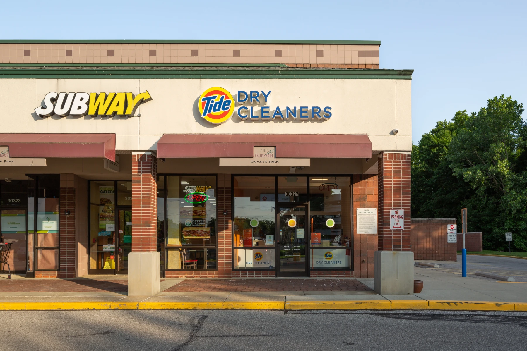 The front of Tide Cleaners Crocker Park