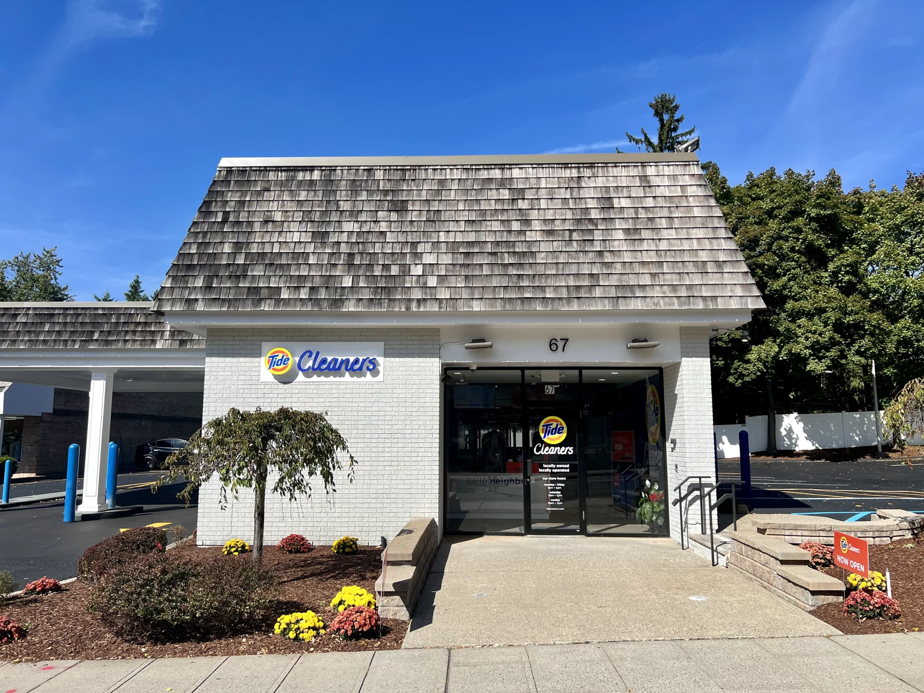 The front of Tide Cleaners Ridgewood 