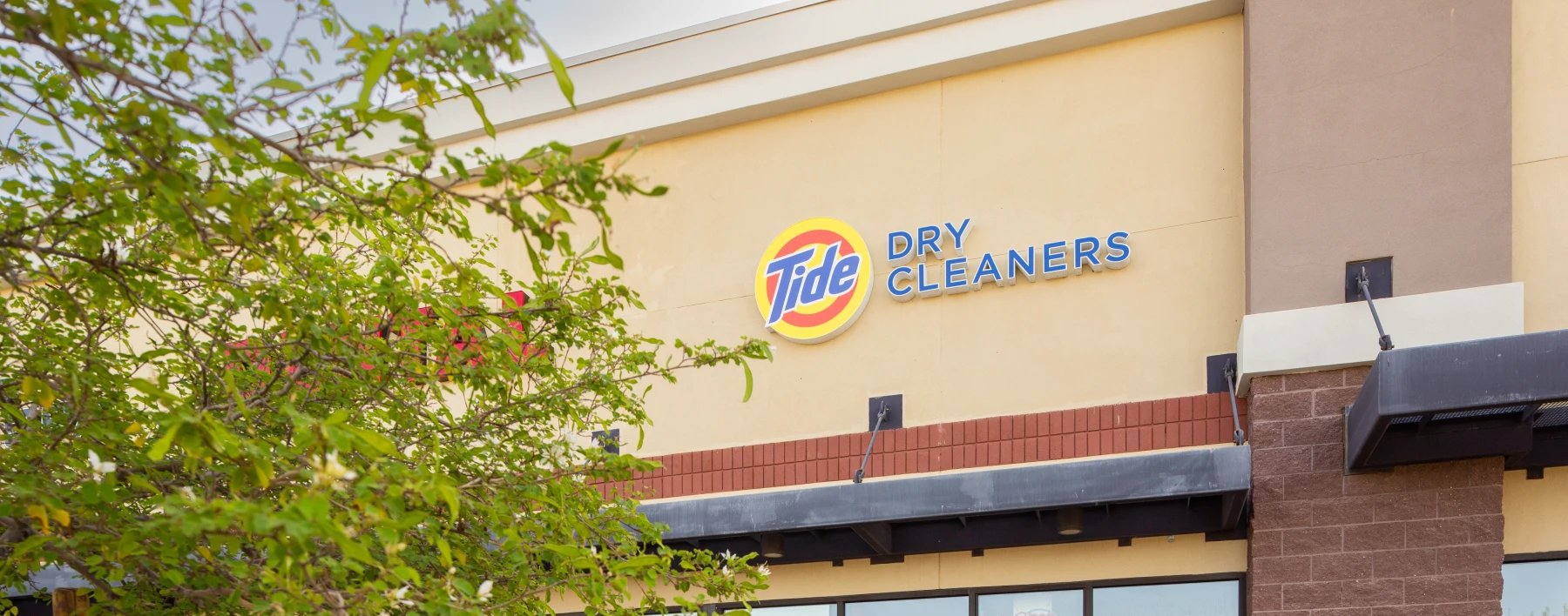 The front of Tide Cleaners Happy Valley and Lake Pleasant Pkwy - Peoria