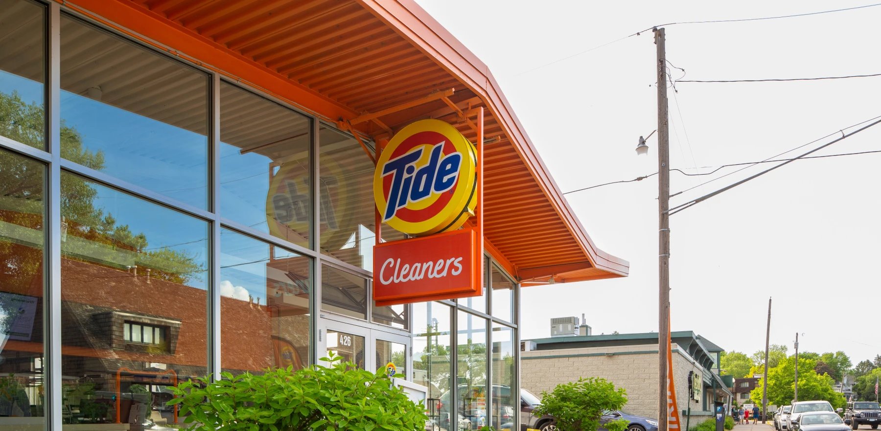 The front of Tide Cleaners Excelsior