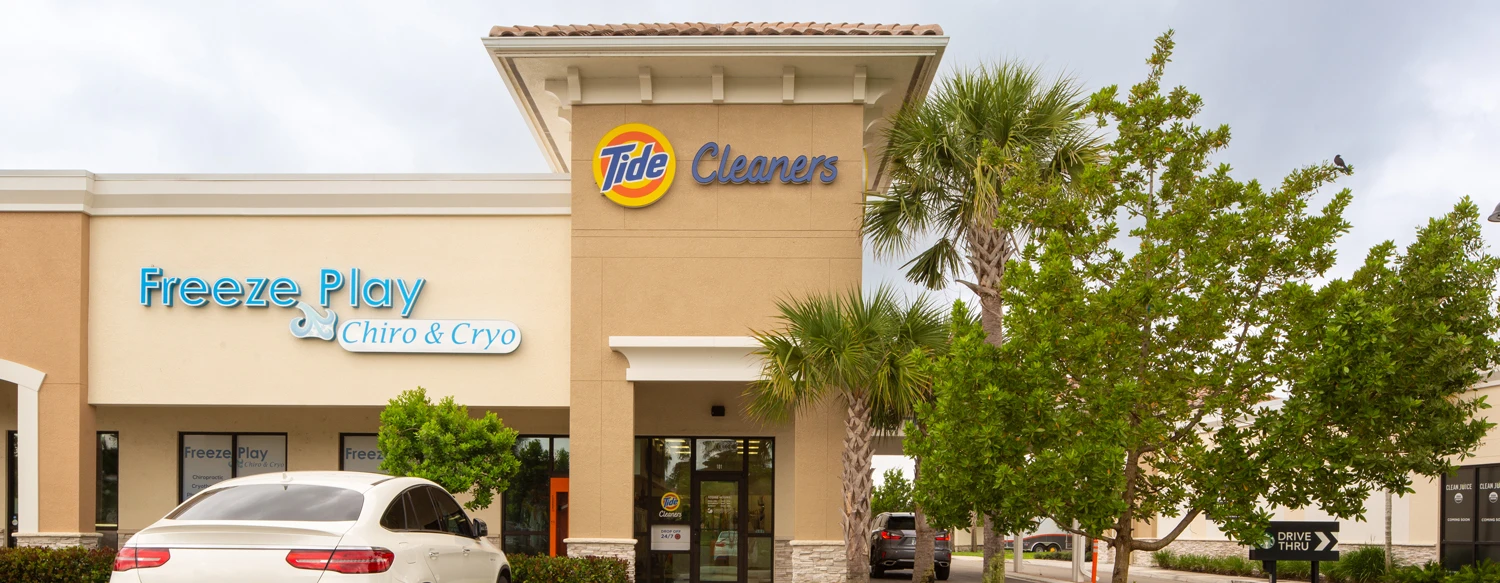 The front of Tide Cleaners Estero