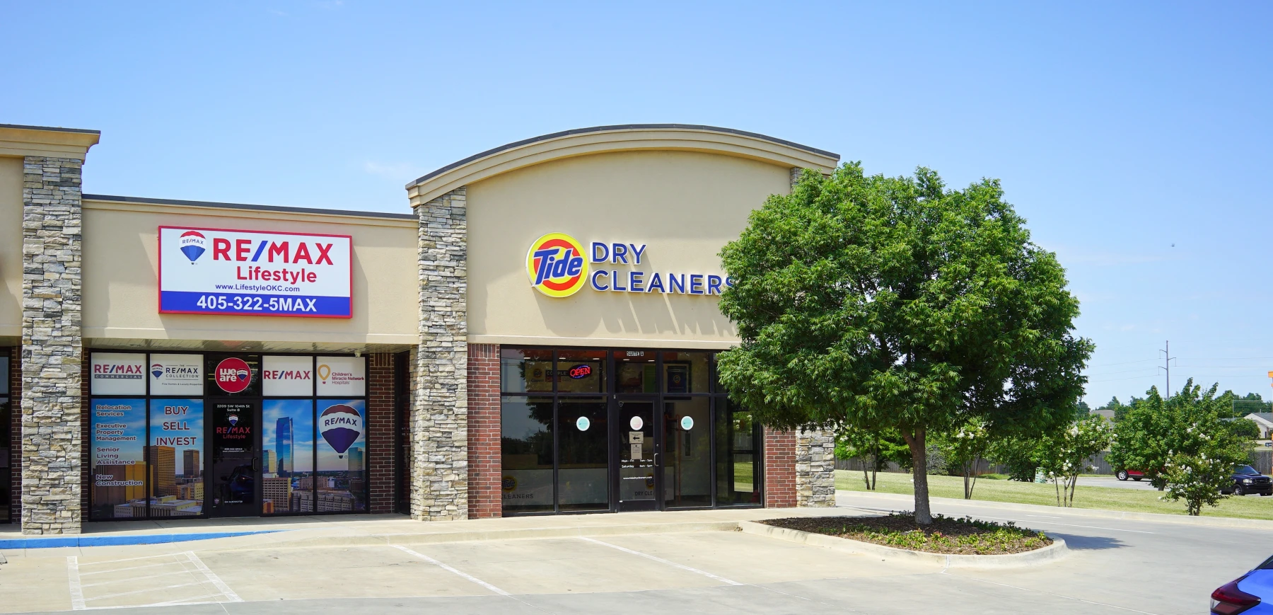 The front of Tide Cleaners South OKC