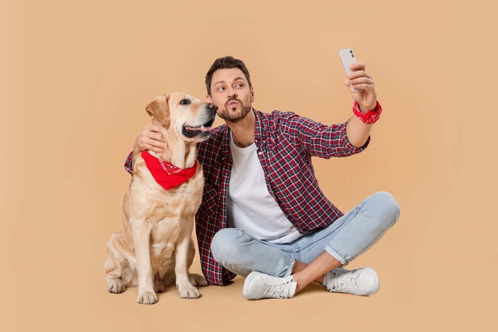 homme et son chien