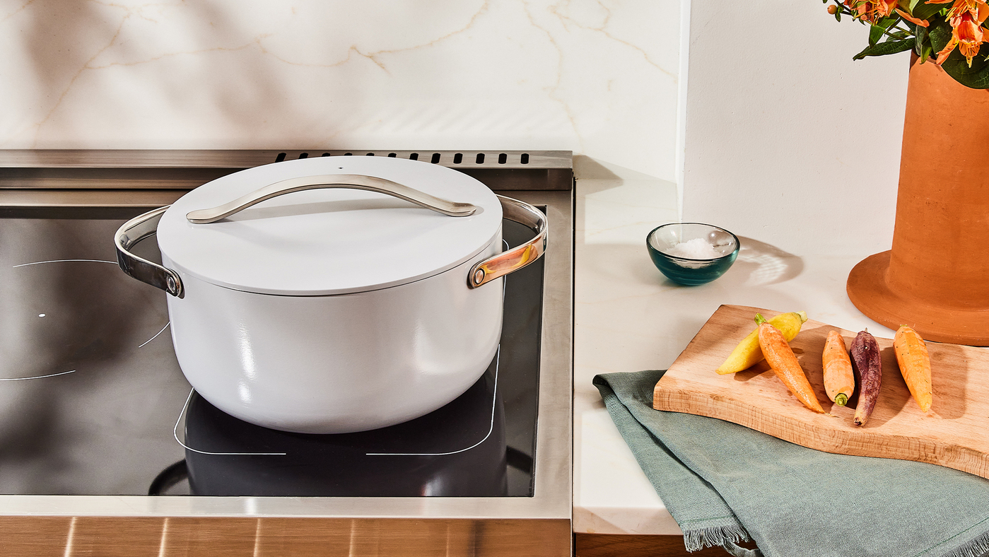 Dutch Oven - Gray - Lifestyle