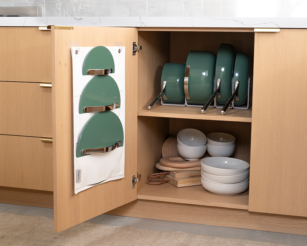 Smart cabinet storage for ceramic pot lids