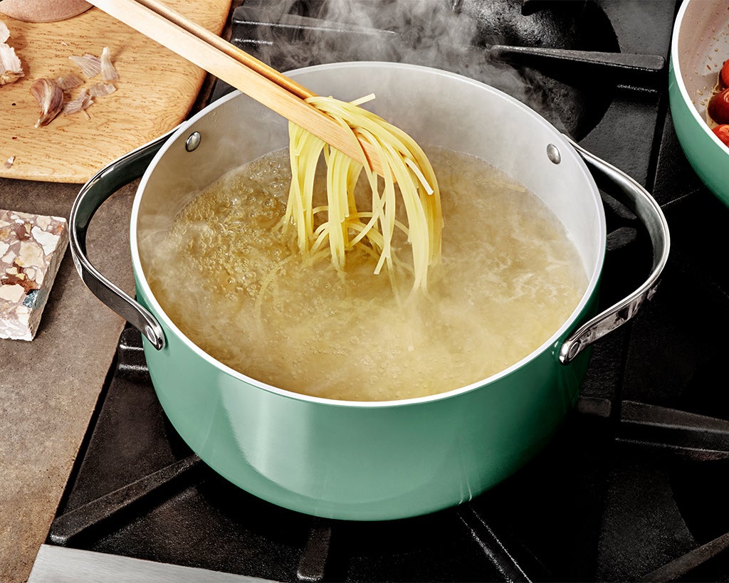 cooking pasta in a dutch oven