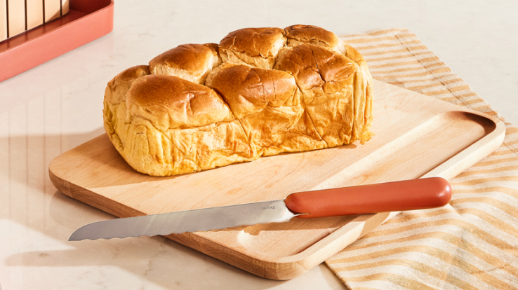 Bread Knife - Perracotta - Lifestyle