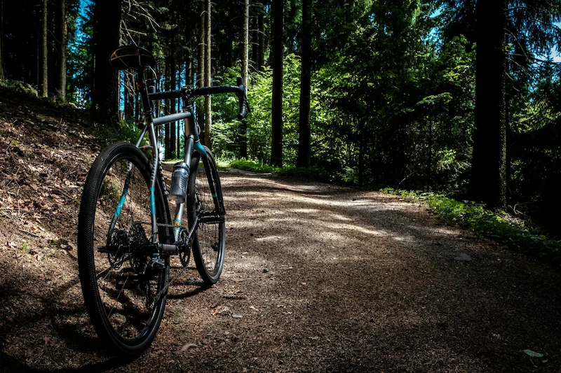 gravel-bike-off-road