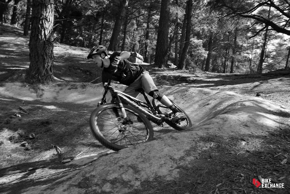 fullpage_Mountain_Bike_Buyers_Gu (4).webp