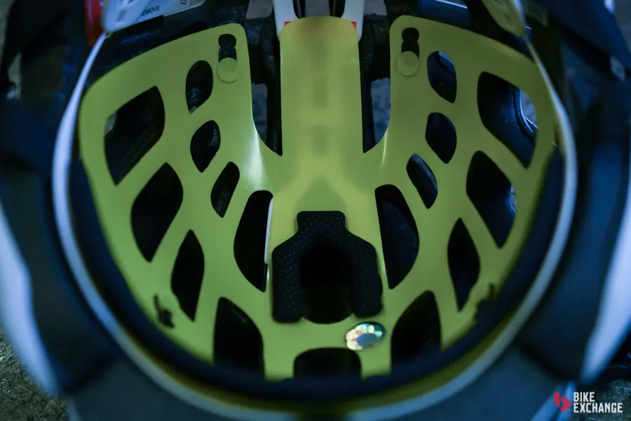 fullpage choosing-bike-helmets-w (3)