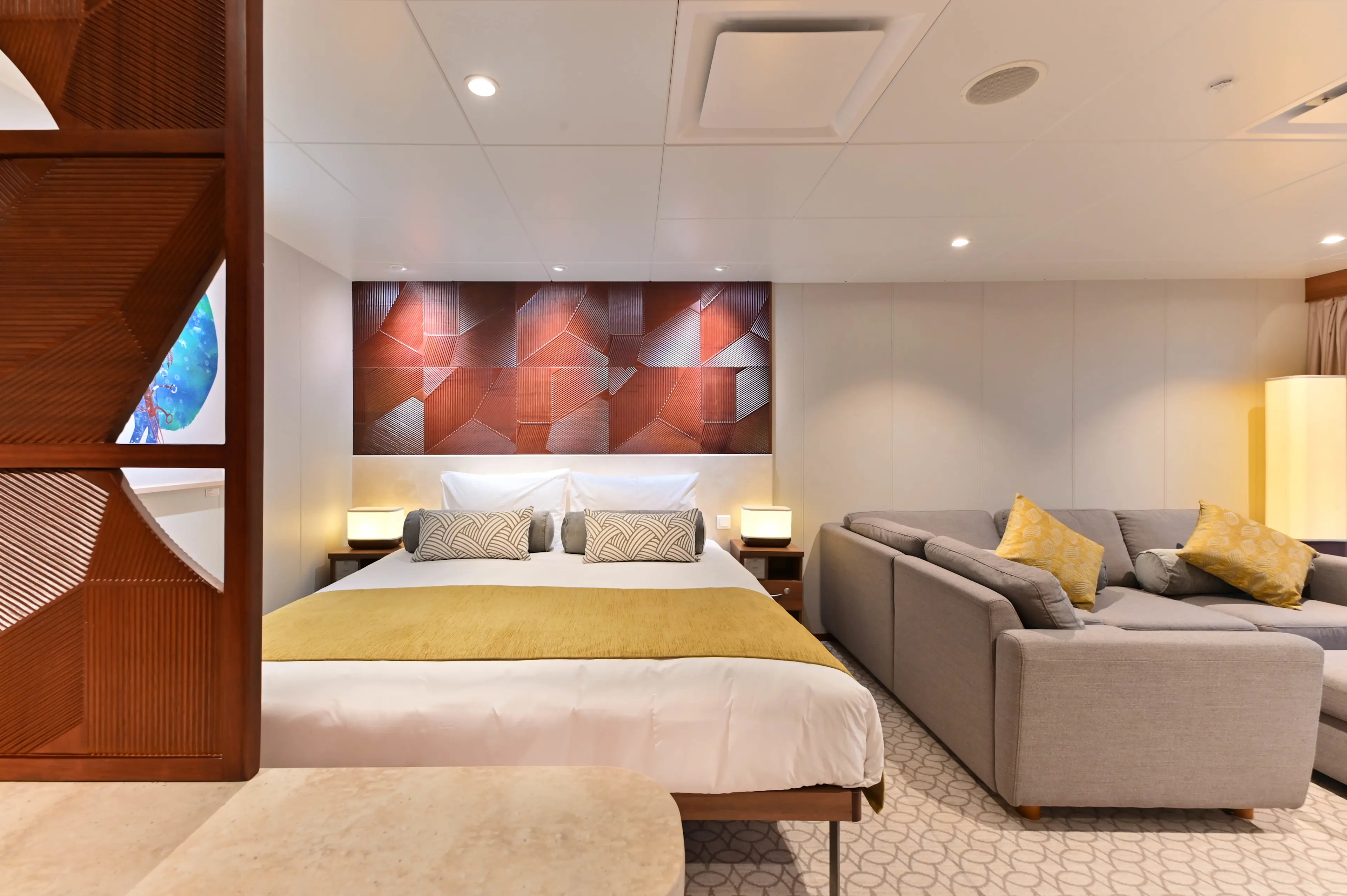 Image - Coral Geographer - Bridge Deck Suite - Hero