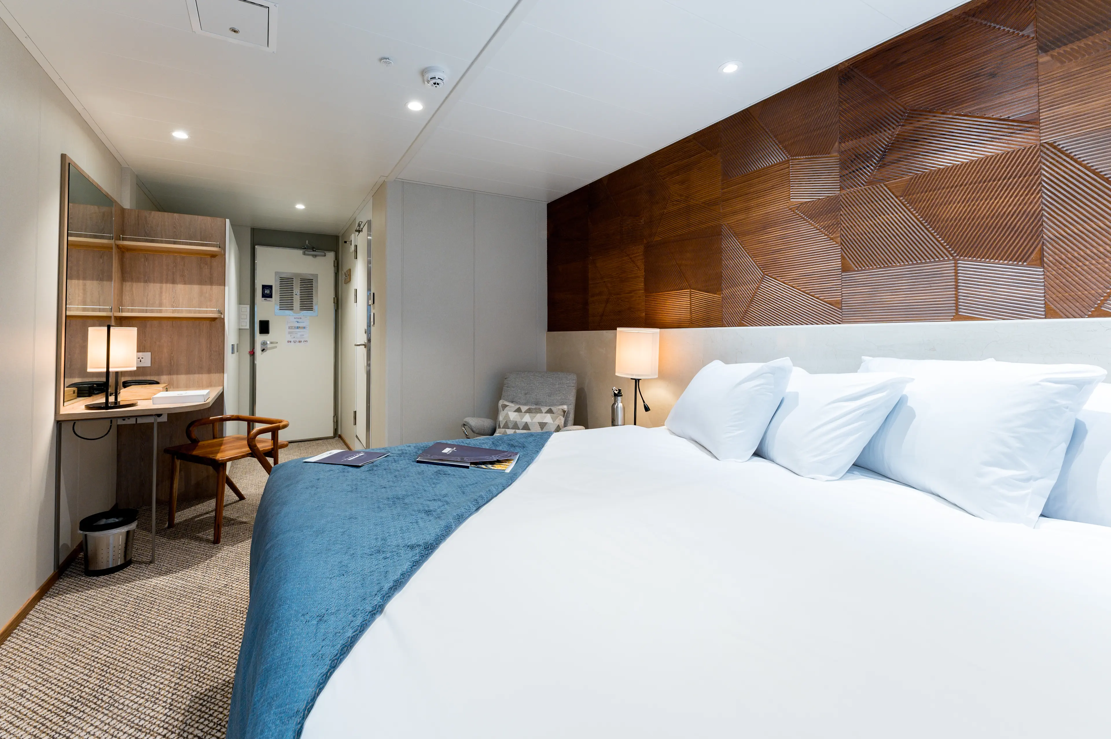 Image - Coral Adventurer - Promenade - Bedroom