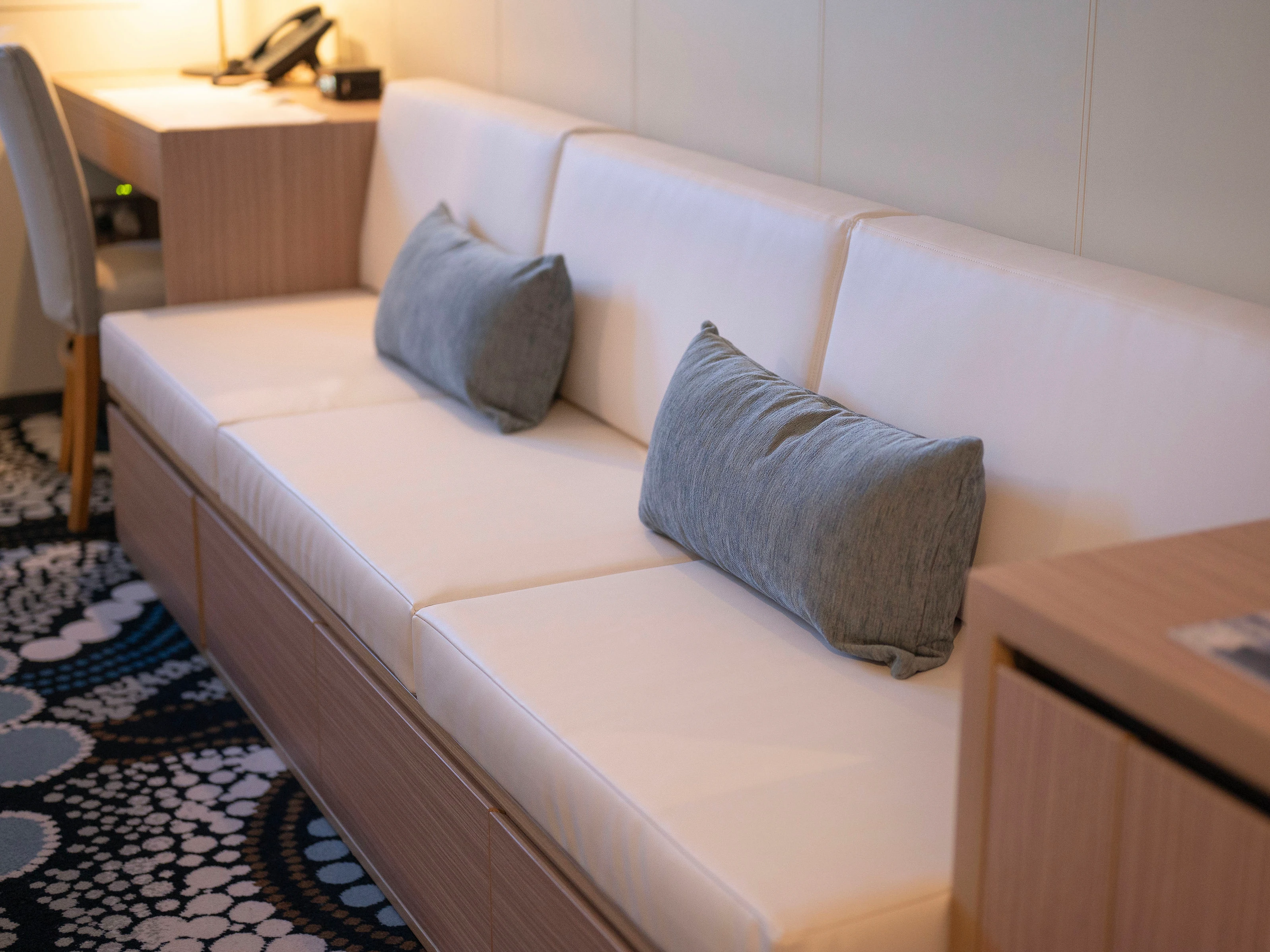 Image - Coral Discoverer - Sofa - 4x3