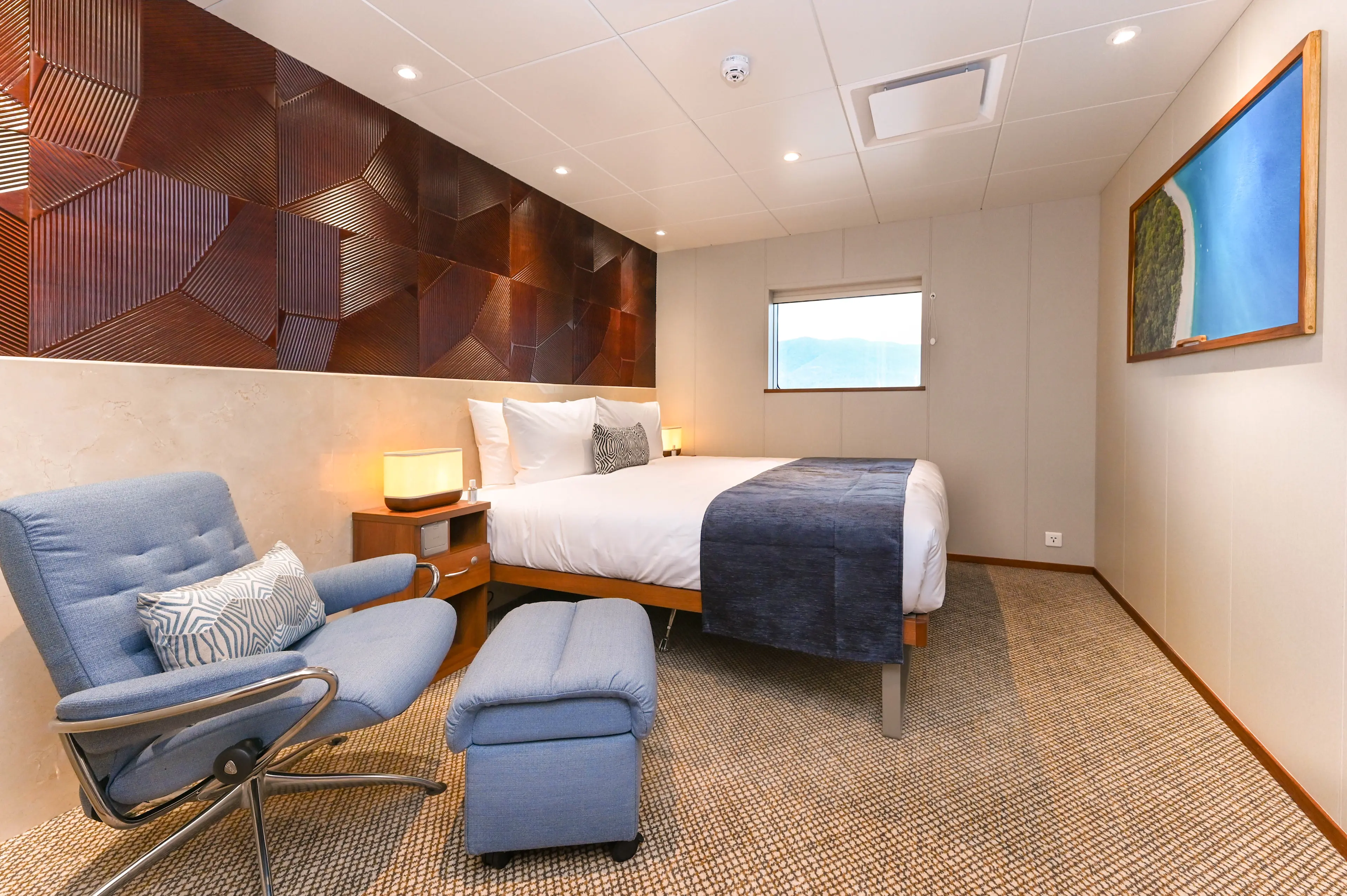 Image - Coral Geographer - Promenade Deck - Hero