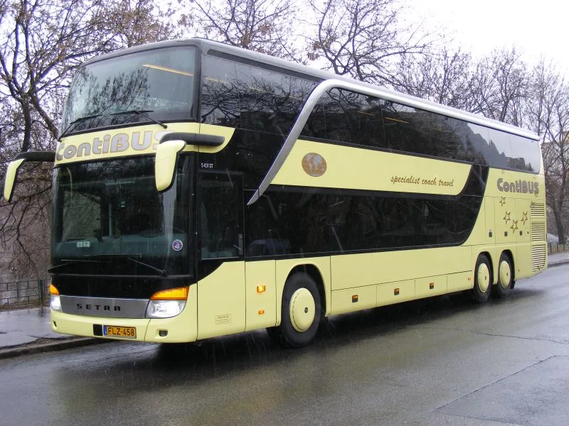 Setra 431 DT Busz