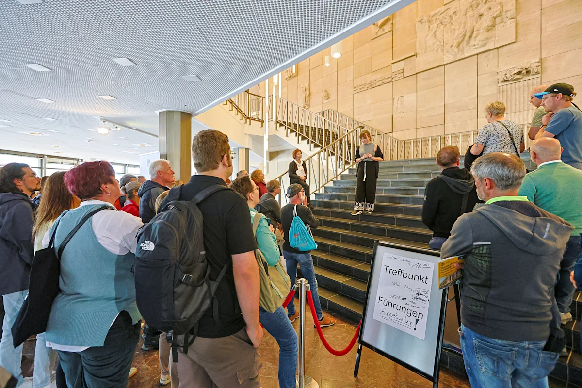Großer Andrang auf der Schaubaustelle im Kultur- und Kongresszentrum Gera