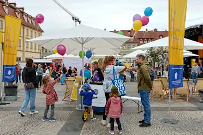 Luftballonstand auf dem Bamberger Maxplatz | Fotoquelle: DSD/Roland Rossner