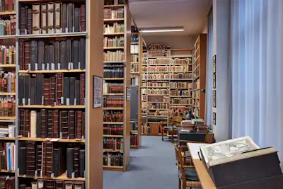 Mariengymnasium Jever Bibliothek | Fotoquelle: Roland Rossner/DSD