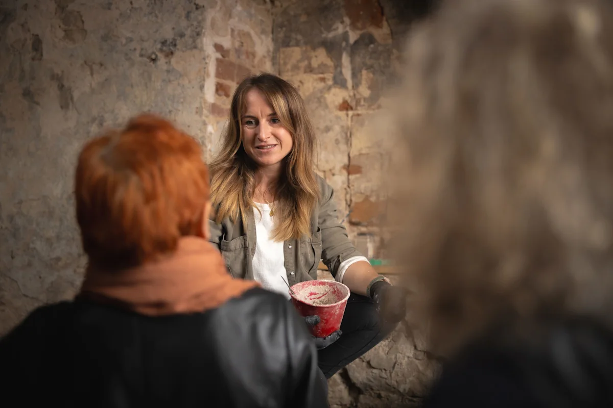 Den Restauratoren über die Schulter schauen in Gera
